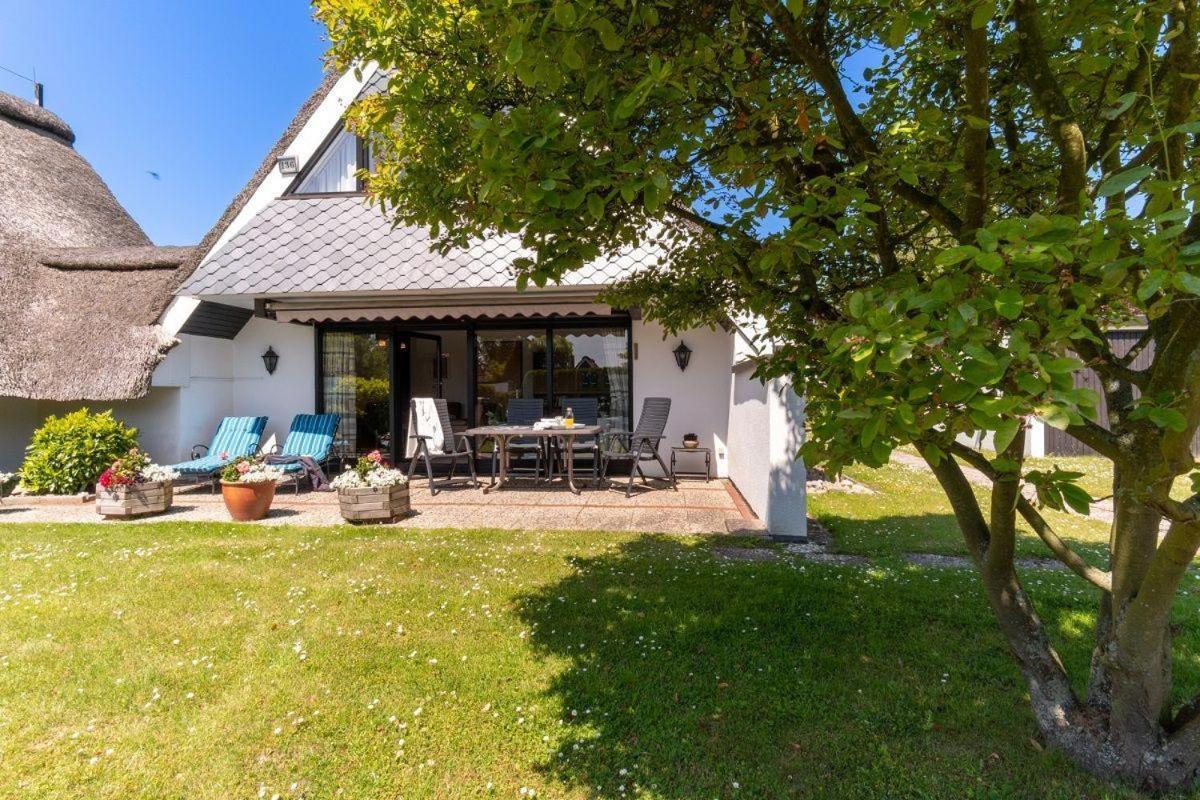 Am-Hohen-Ufer-Reetdach-Haus-Ocean-Breeze-136 Villa Großenbrode Dış mekan fotoğraf